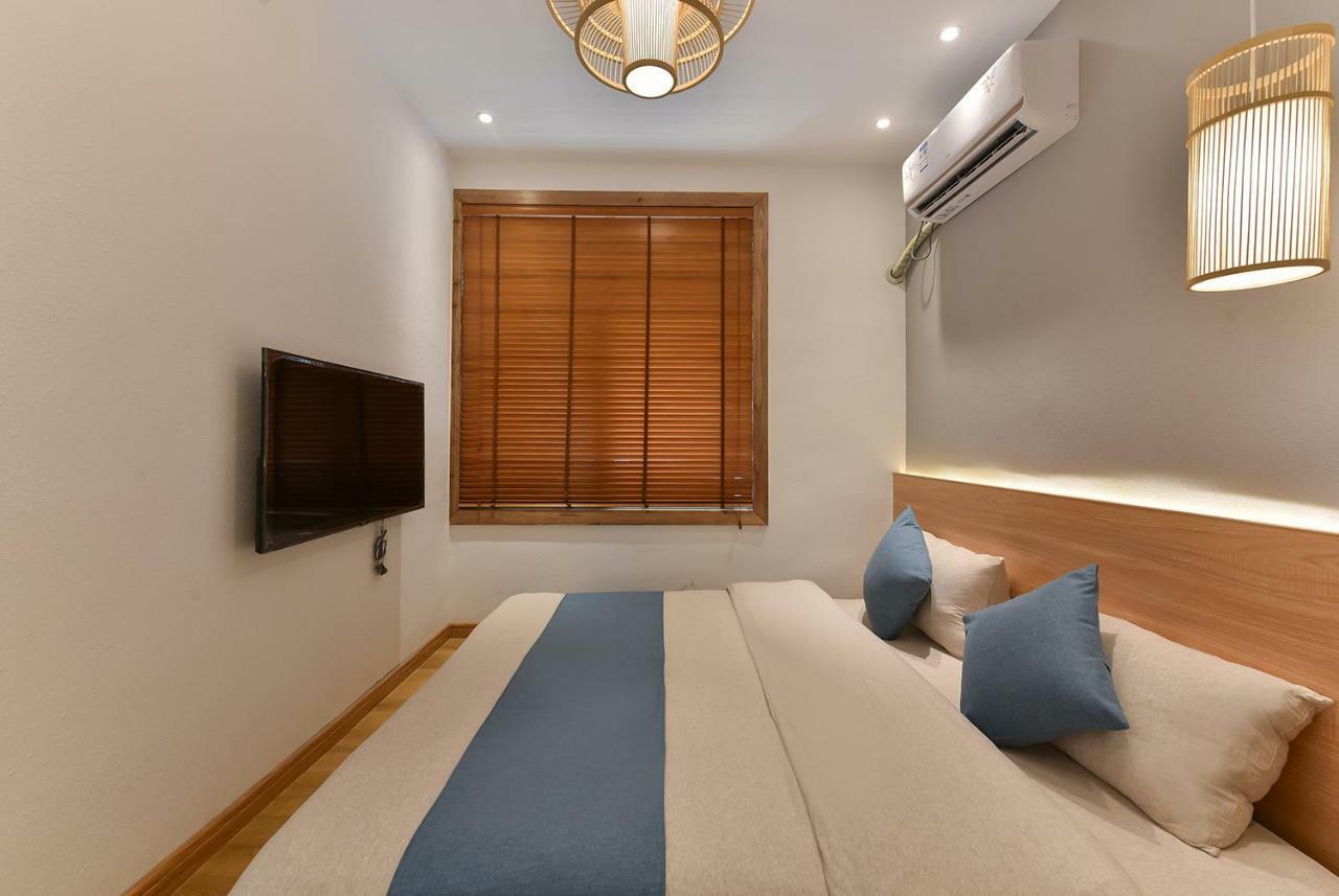 Yifangyan - Tingyuan Qingshe Hostel 펑황 외부 사진